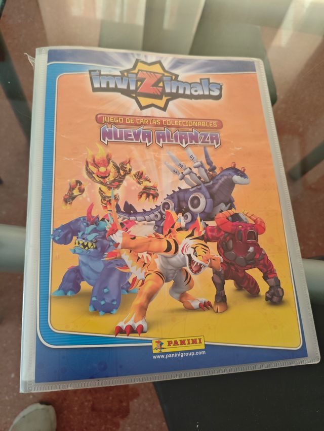 Álbum cartas Invizimals Nueva Alianza