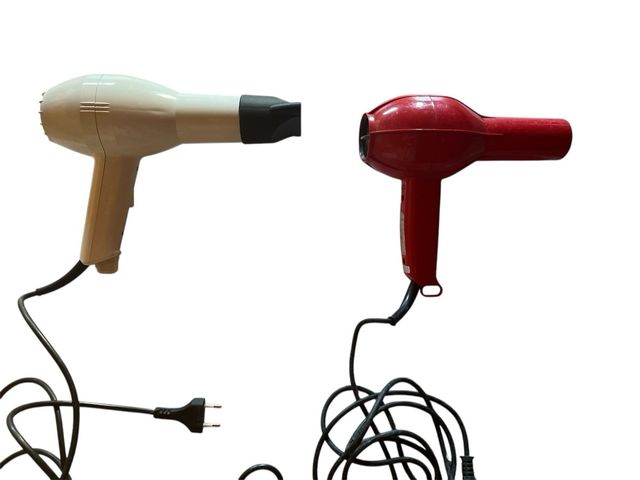 Secadores pelo rojos y blancos