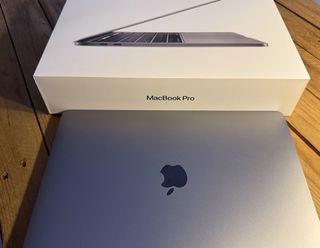 MacBook Pro 13" A2251 Gris Plata 2020 Batería Nuev