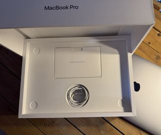 MacBook Pro 13" A2251 Gris Plata 2020 Batería Nuev
