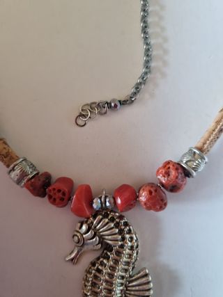 Collana Cavalluccio Marino - Corallo