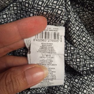 Pantaloni donna bianchi e neri