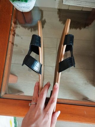Sandalias planas mujer negras