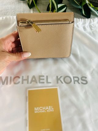Cartera Michael Kors beige