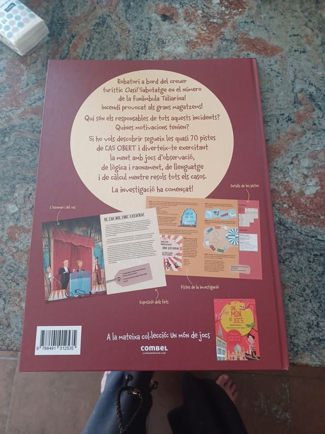 Cas obert. Segueix la pista! (Catalan Edition)