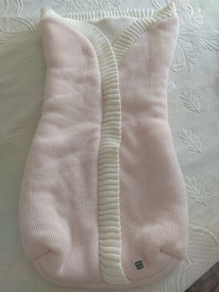Saco bebé punto rosa