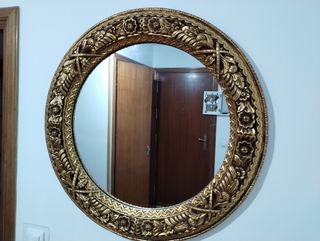 Espejo dorado grande 82cm