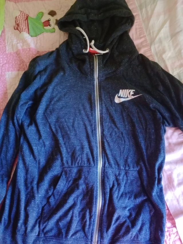 Chaqueta Nike con capucha, talla l /m