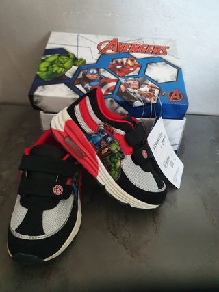 Scarpe Avengers Bambino n.26