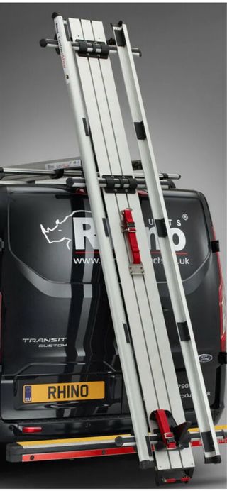 Porta escaleras furgoneta semiautomático rhino