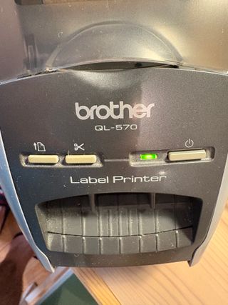 Impresora Brother QL-570 térmica