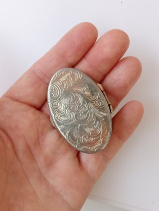 Scatola porta pillole vintage