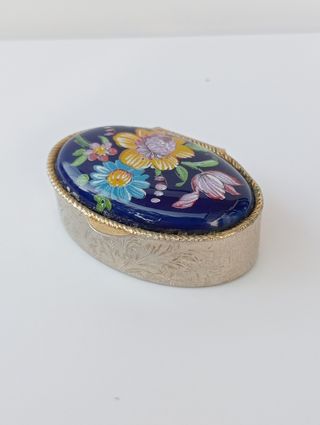 Scatola porta pillole vintage