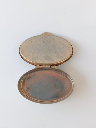 Scatola porta pillole vintage
