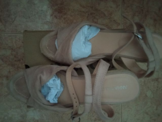 Alpargatas cuña beige