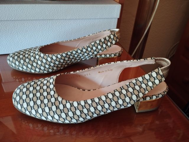 Zapatos Le Babe dorados, talla 38