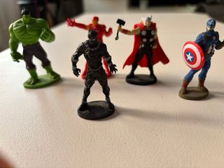 6 Figuras Marvel: Iron Man, Hulk...