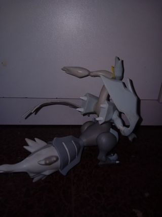 Figura Pokémon Rayquaza Takara Tomy