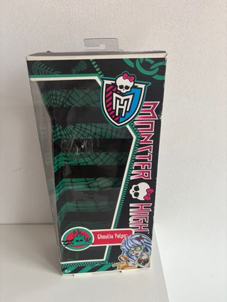 Caja Monster High Ghoulia Yelps