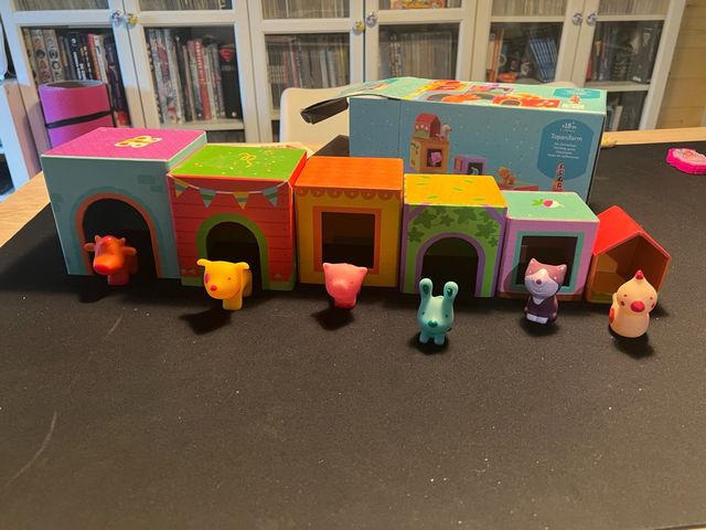 Topanifarm: bloques apilables djeco 
