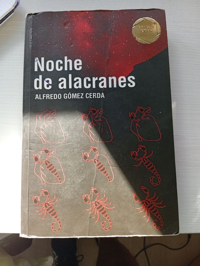 Noche de alacranes