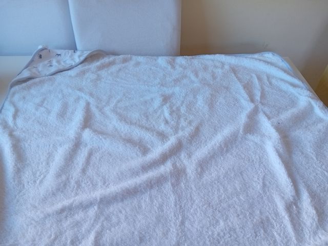 LOTE de 3 TOALLAS BEBÉ  ZARA Y BABIDU