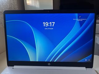 Portátil HP 15s-fq1 blanco