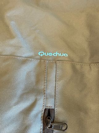 Mochila Quechua gris oscura