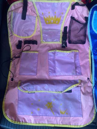 organizador asientos traseros coche infantil. 