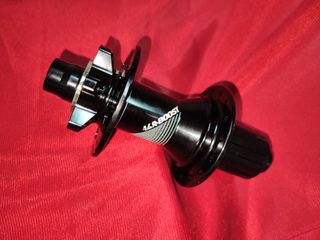 50% DTO Buje trasero 12x148mm BOOST