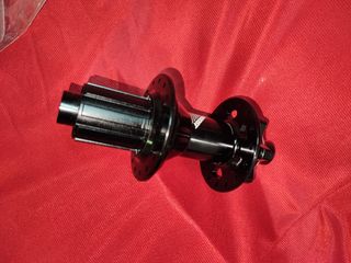 50% DTO Buje trasero 12x148mm BOOST