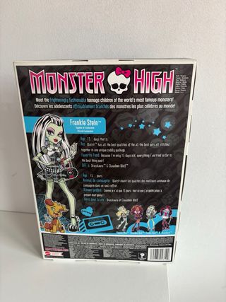 Caja Monster High Frankie Stein