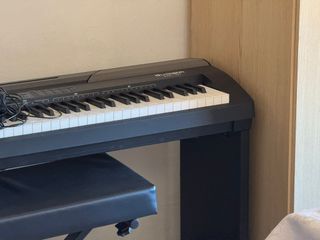 Piano digital Thomann DP-26 + accesorios