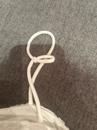 Tops de encaje: blanco y amarillo