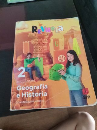 Geografía e Historia. 2 Secundaria. Revuela. Co...