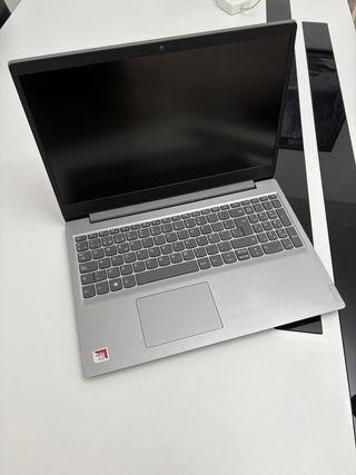Portátil Lenovo Gris Plata