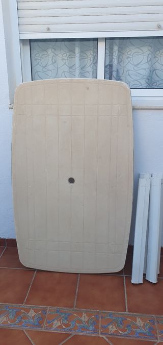 Mesa jardín exterior beige plástico
