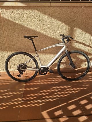 Bicicleta Specialized Turbo Vado 5.0 talla M.