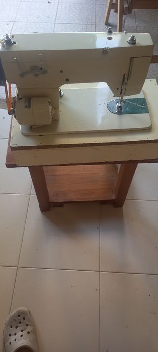 Máquina de coser Sigma Antigua