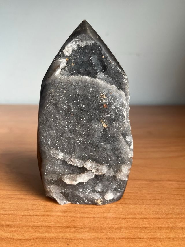 Geoda de esfalerita negra