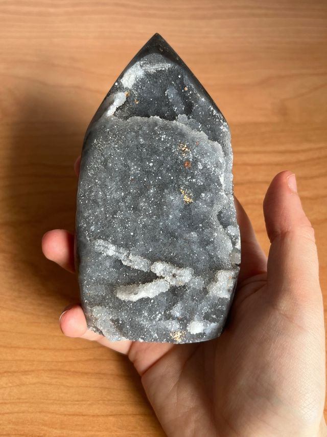 Geoda de esfalerita negra