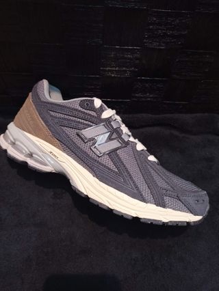 New Balance 1906 FE