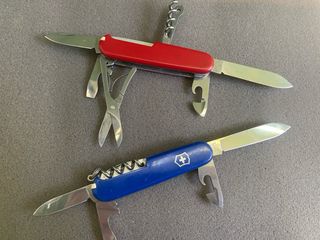 2 Canivetes Victorinox: Climber & Spartan