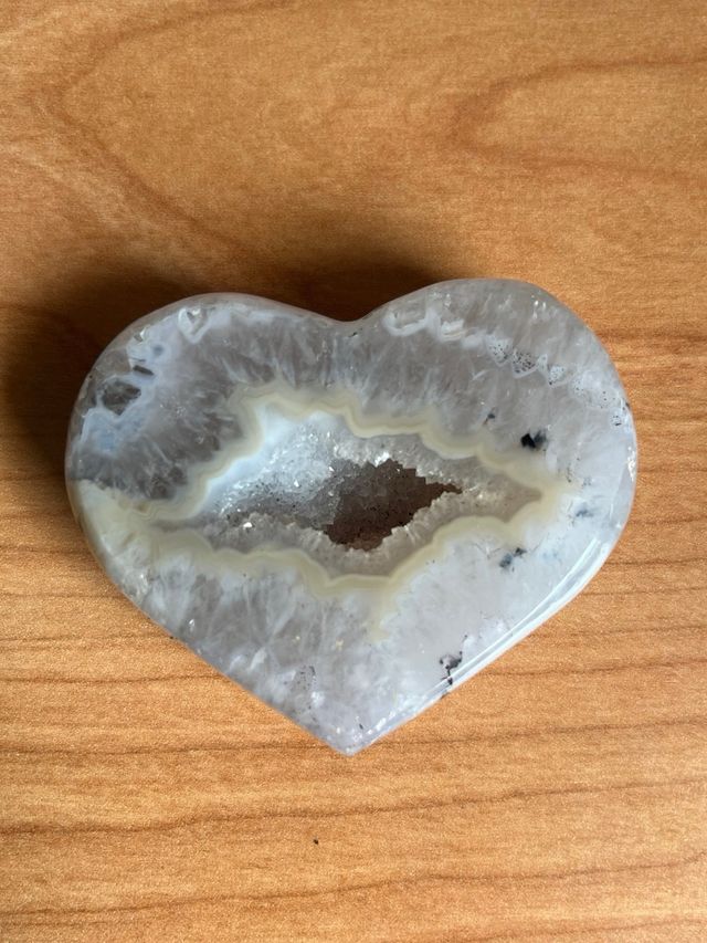Corazón de ágata gris