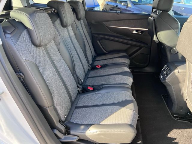 Peugeot 5008 /  Nacional / 7 Plazas 