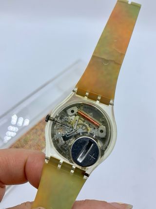 SWATCH GZ121 “Lots Of Dots” by Alessandro Mendini