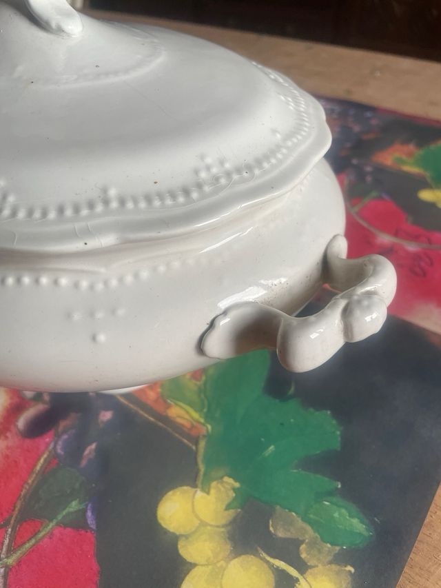 Sopera loza  blanca ovalada