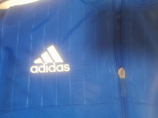 Sudadera Adidas F.C.A. talla M cremallera azul 
