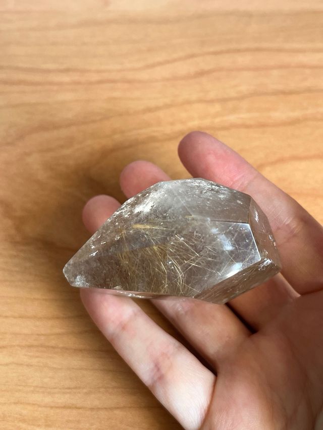 Cuarzo ahumado rutilado