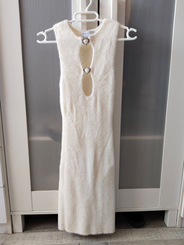 Vestido Bershka pelo blanco